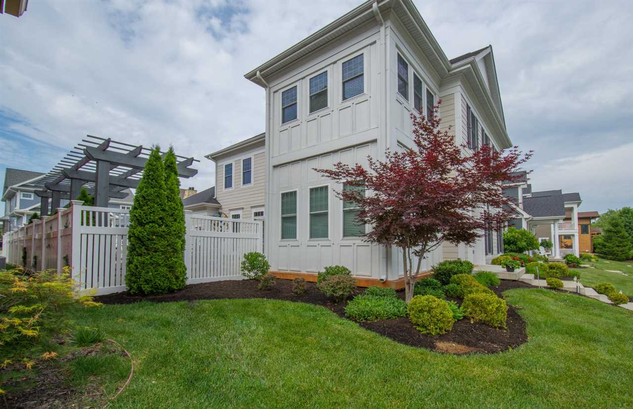 2505 E Nora Hill Dr, Bloomington, IN 47401 photo 2