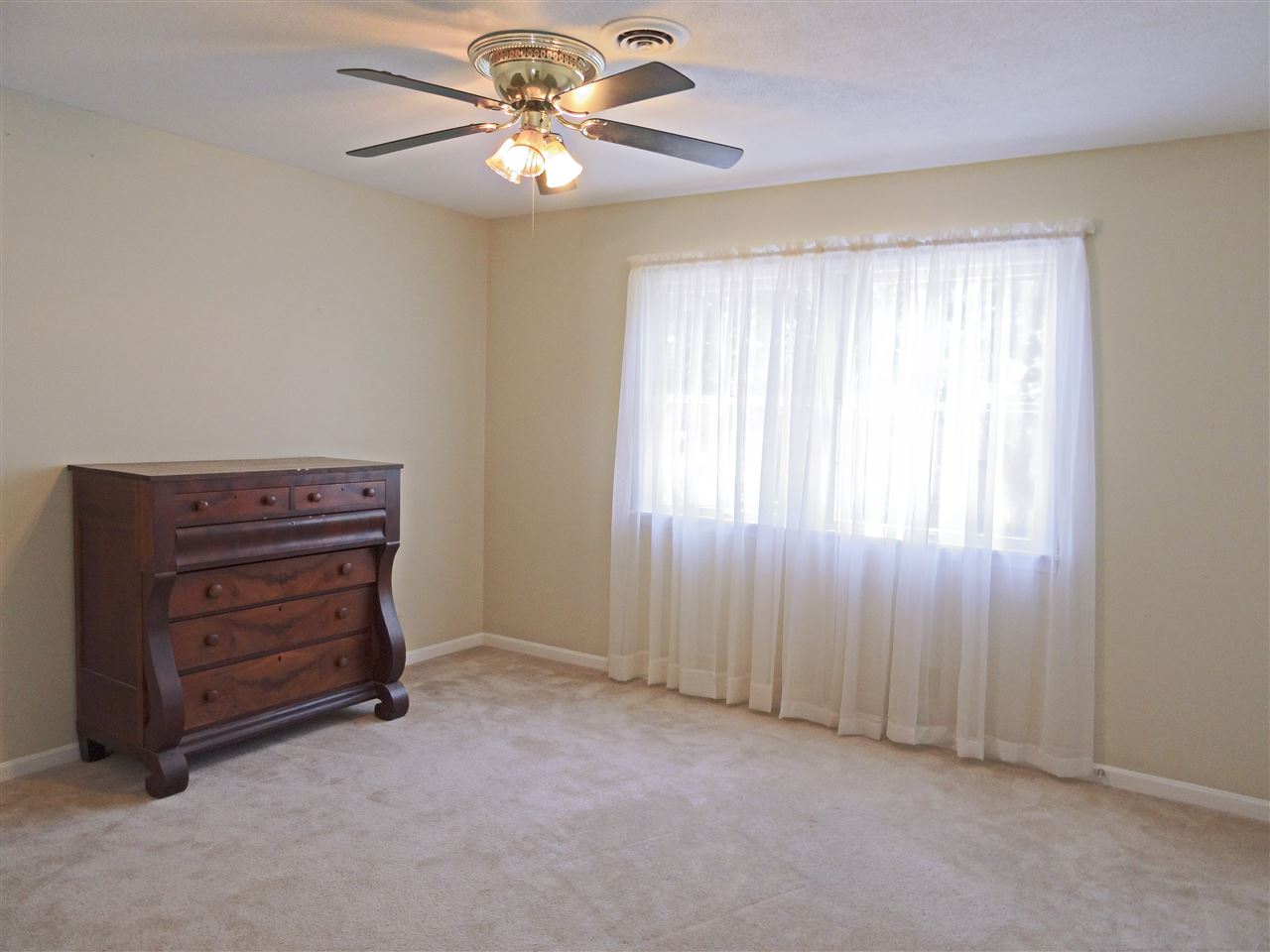 6902 Pinehurst Dr, Evansville, IN 47711 photo 12