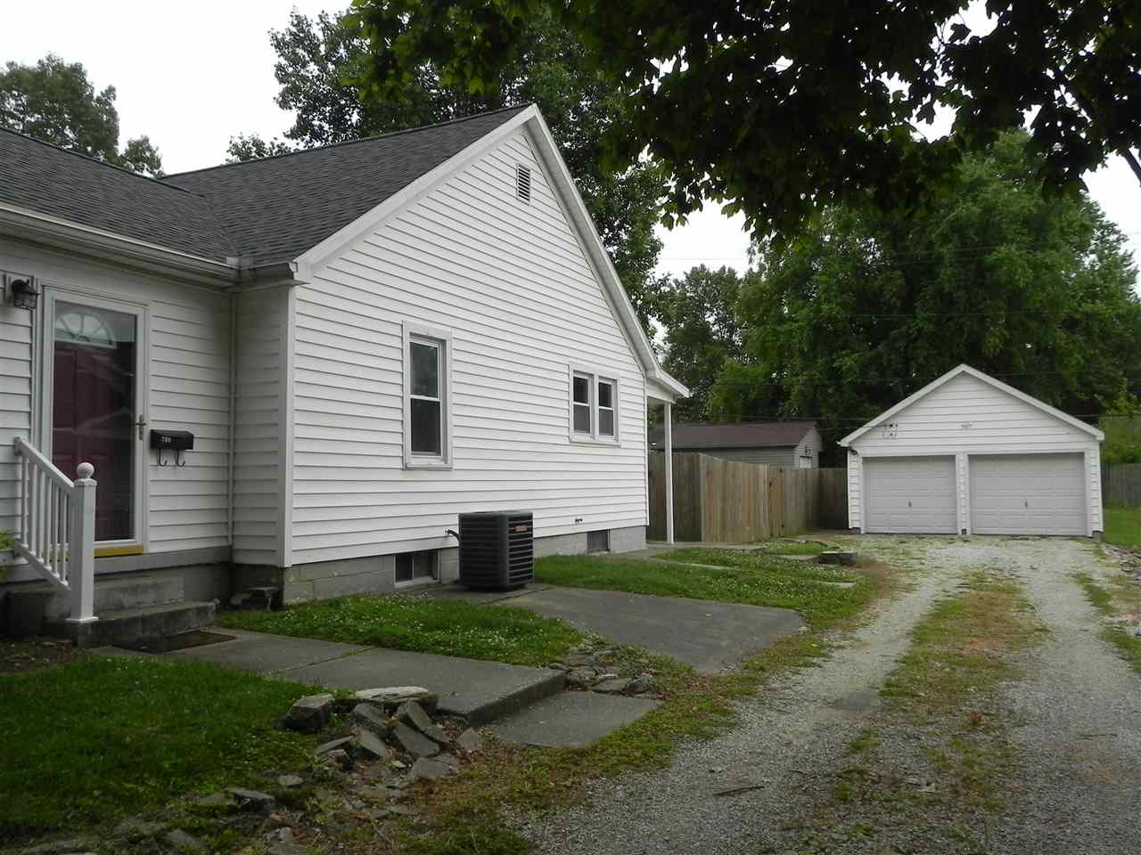 709 E Oak St, Boonville, IN 47601 photo 22