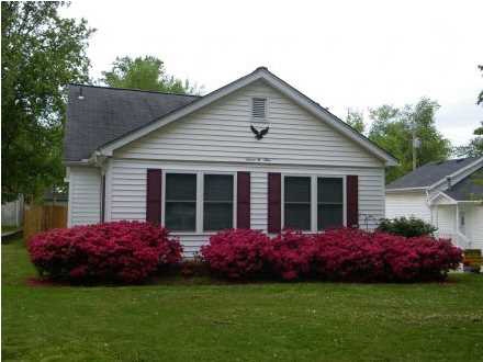709 E Oak St, Boonville, IN 47601 photo 1