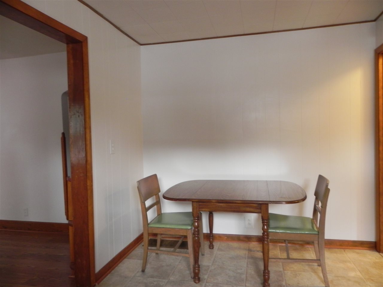 709 E Oak St, Boonville, IN 47601 photo 10