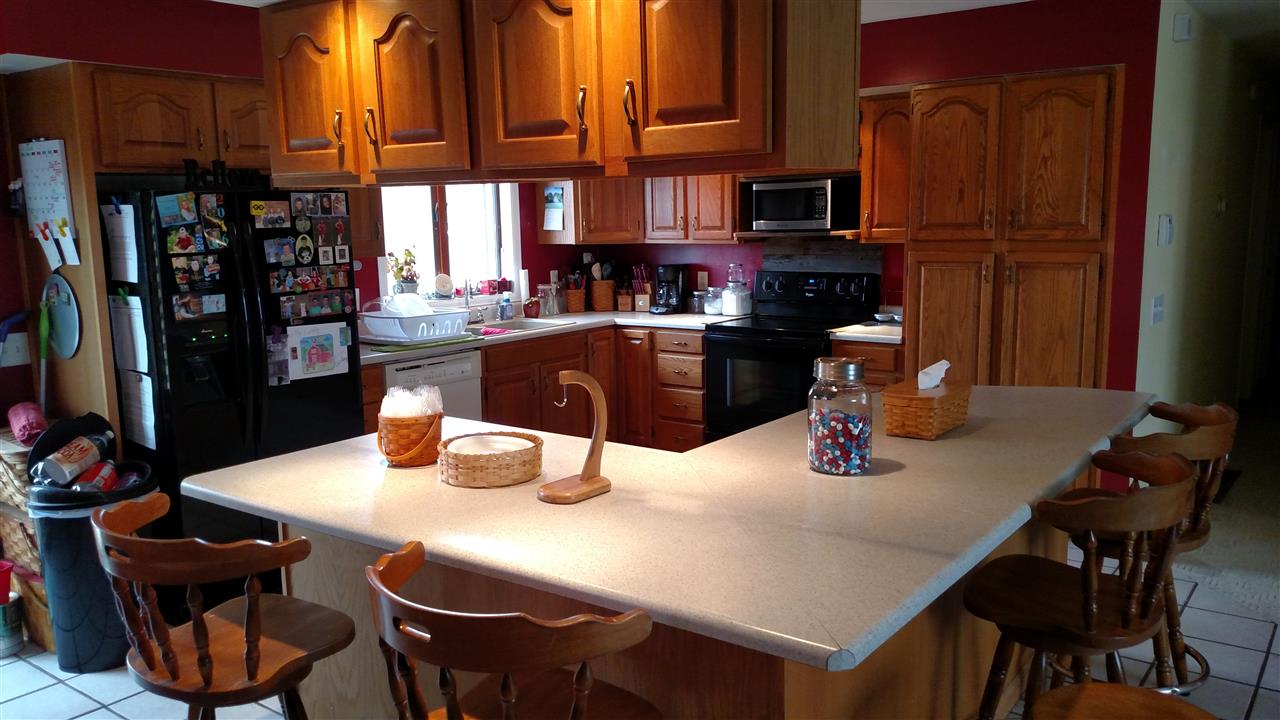 3115 E 600 N, Howe, IN 46746 photo 2