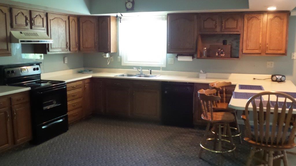 4 E Todd Dr, Washington, IN 47501 photo 3