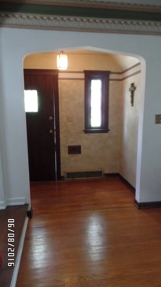4423 Champlain Dr, Fort Wayne, IN 46806 photo 3
