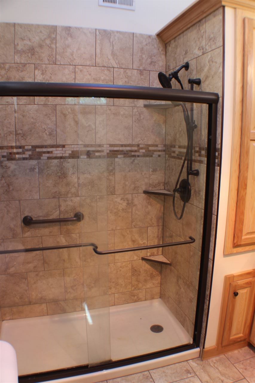 7106 E Harrold Rd, Churubusco, IN 46723 photo 25