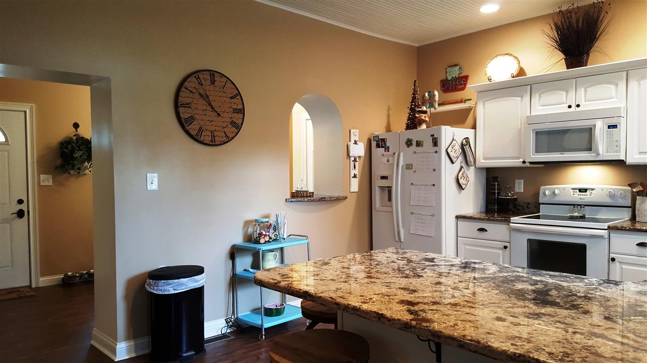 122 E Summit St, Delphi, IN 46923 photo 11