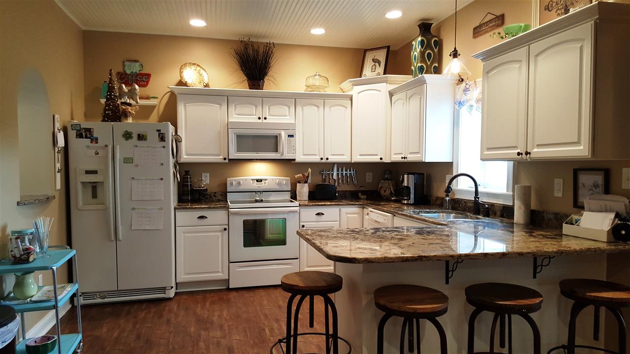 122 E Summit St, Delphi, IN 46923 photo 4