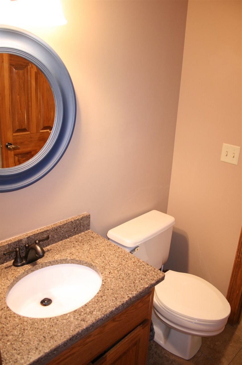 2411 Woodland Trl, Auburn, IN 46706 photo 14