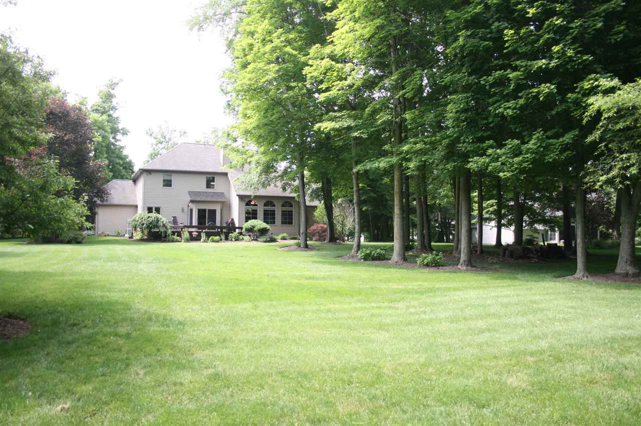 2411 Woodland Trl, Auburn, IN 46706 photo 35