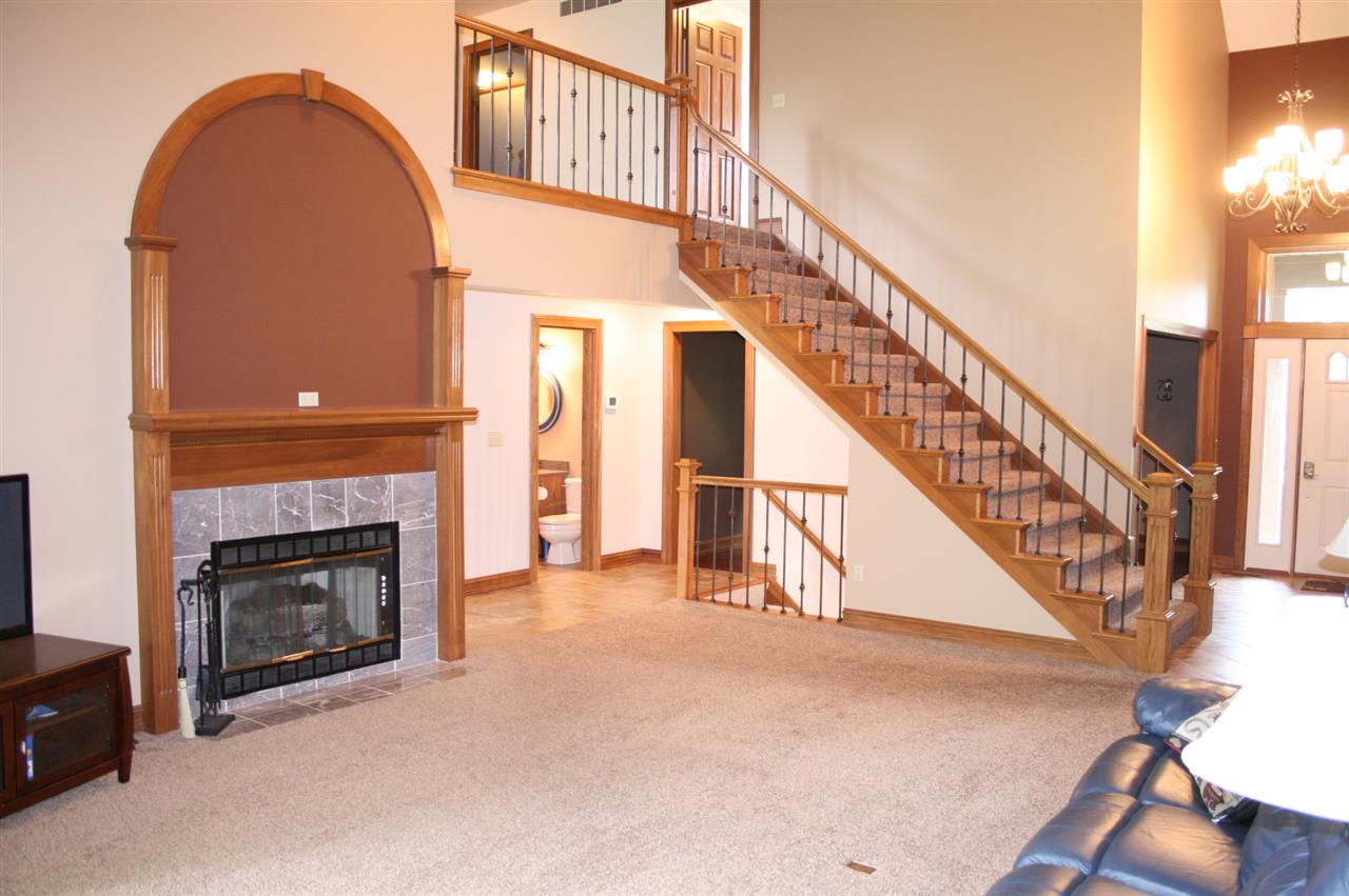 2411 Woodland Trl, Auburn, IN 46706 photo 5