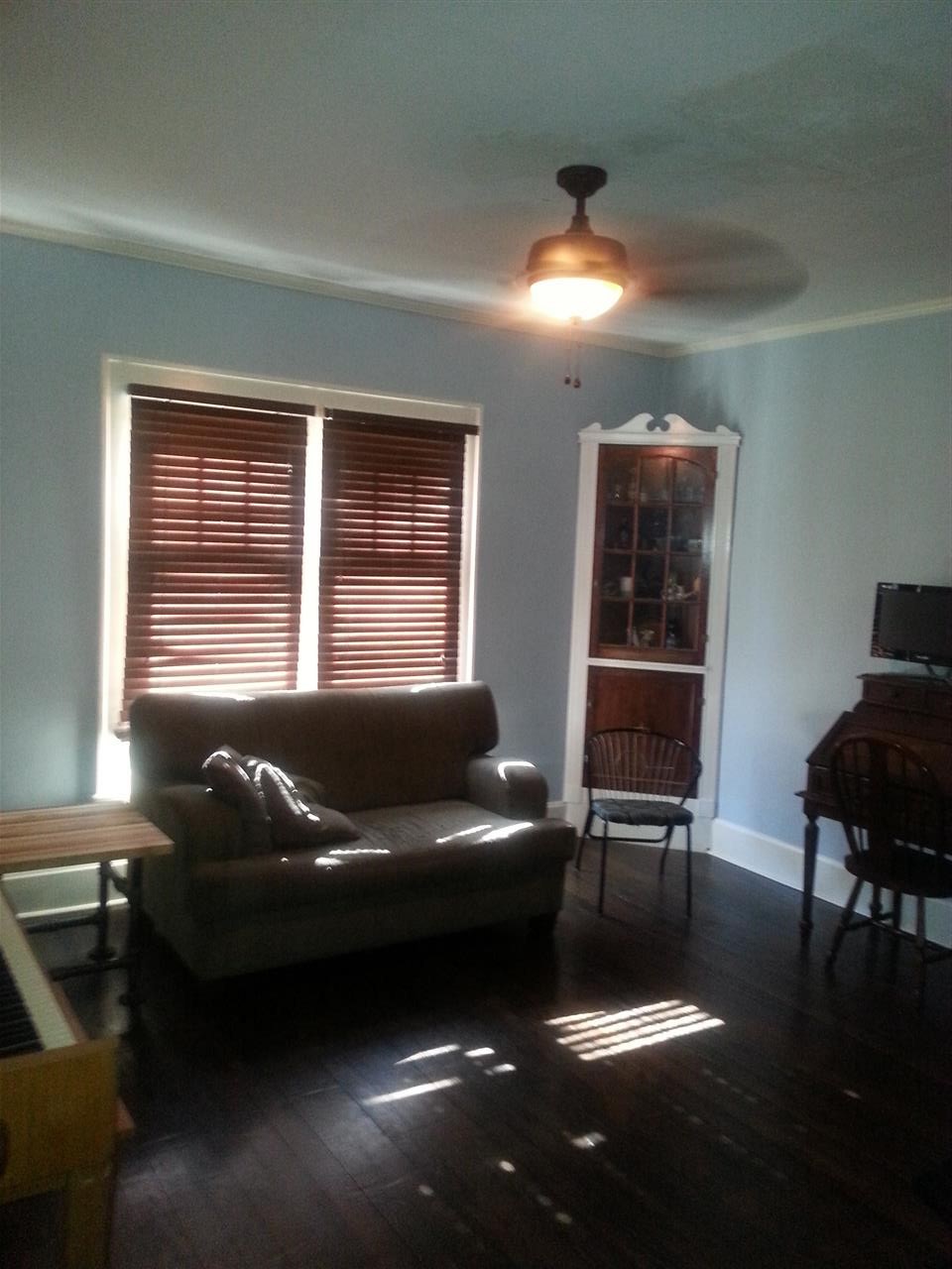 301 E Second St, Fairmount, IN 46928 photo 4