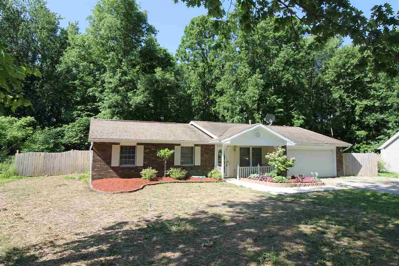 2143 W Maple Ln, Kendallville, IN 46755 photo 2