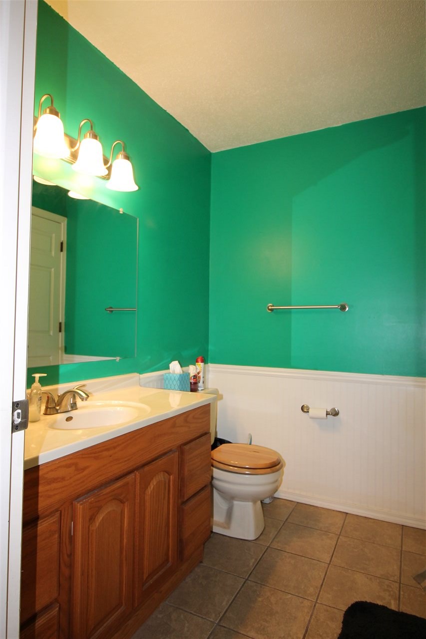 2143 W Maple Ln, Kendallville, IN 46755 photo 13
