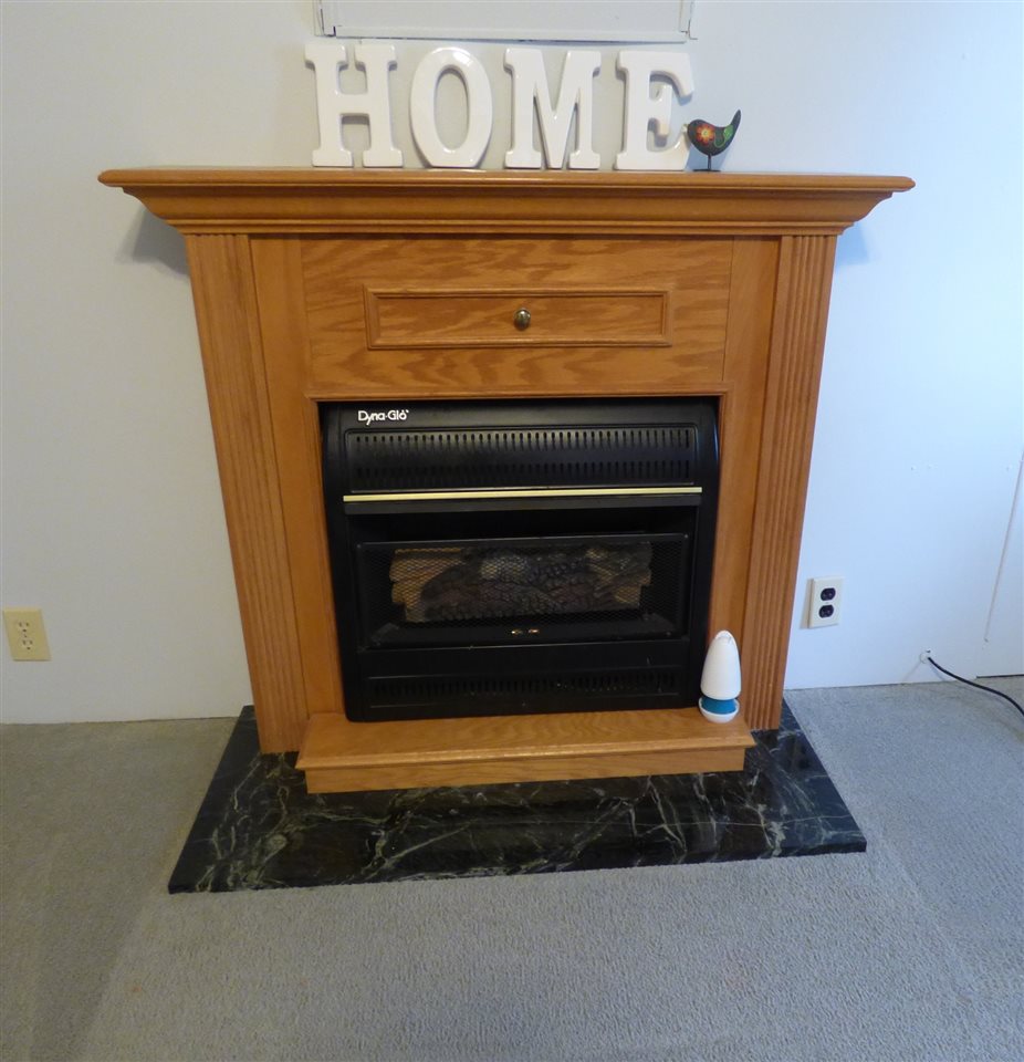 640 E Main St, Elnora, IN 47529 photo 11