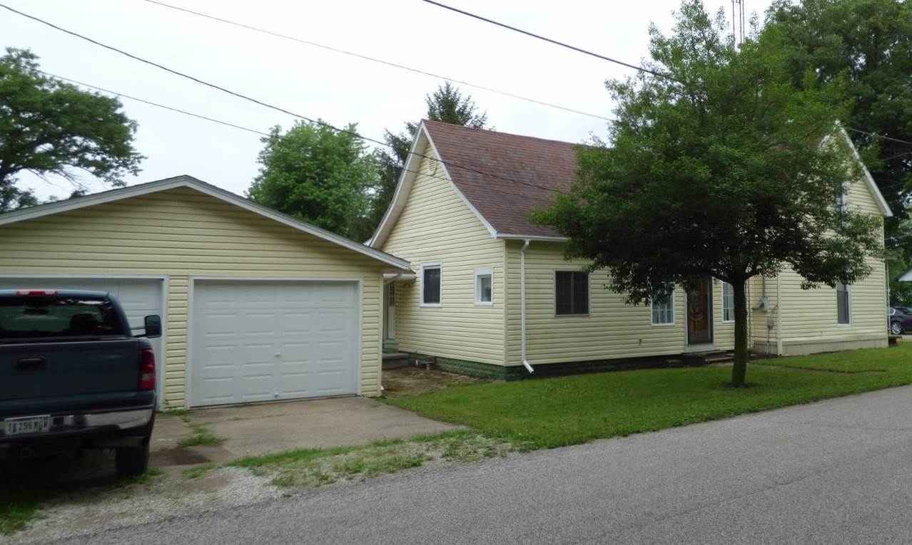 640 E Main St, Elnora, IN 47529 photo 35