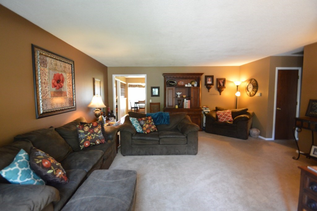 1810 Maple Ln, Garrett, IN 46738 photo 5