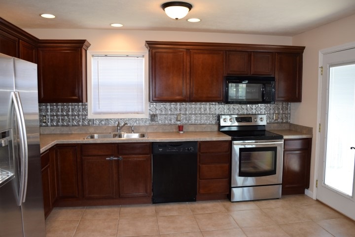 12515 Cold Water Dr, Evansville, IN 47725 photo 8