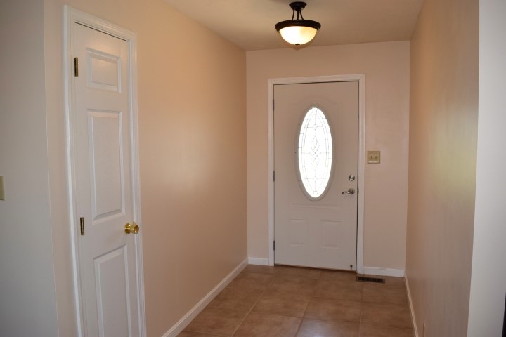 12515 Cold Water Dr, Evansville, IN 47725 photo 3