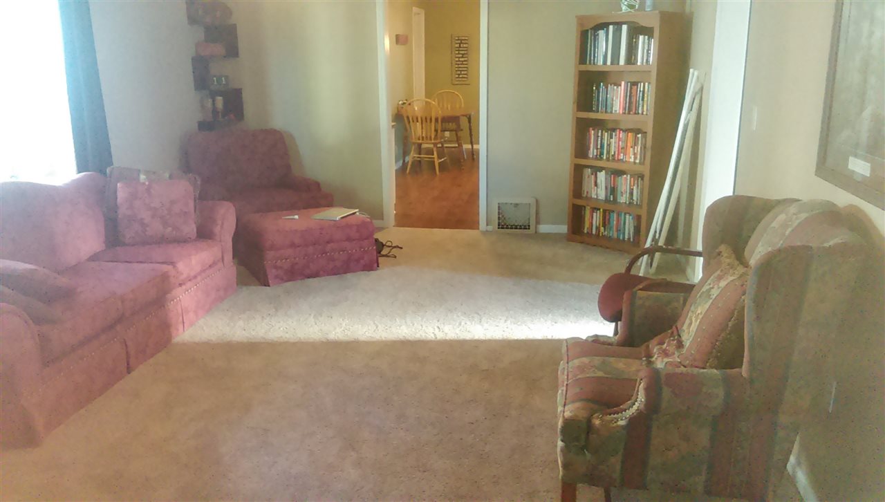 531 E Central St, Bluffton, IN 46714 photo 5