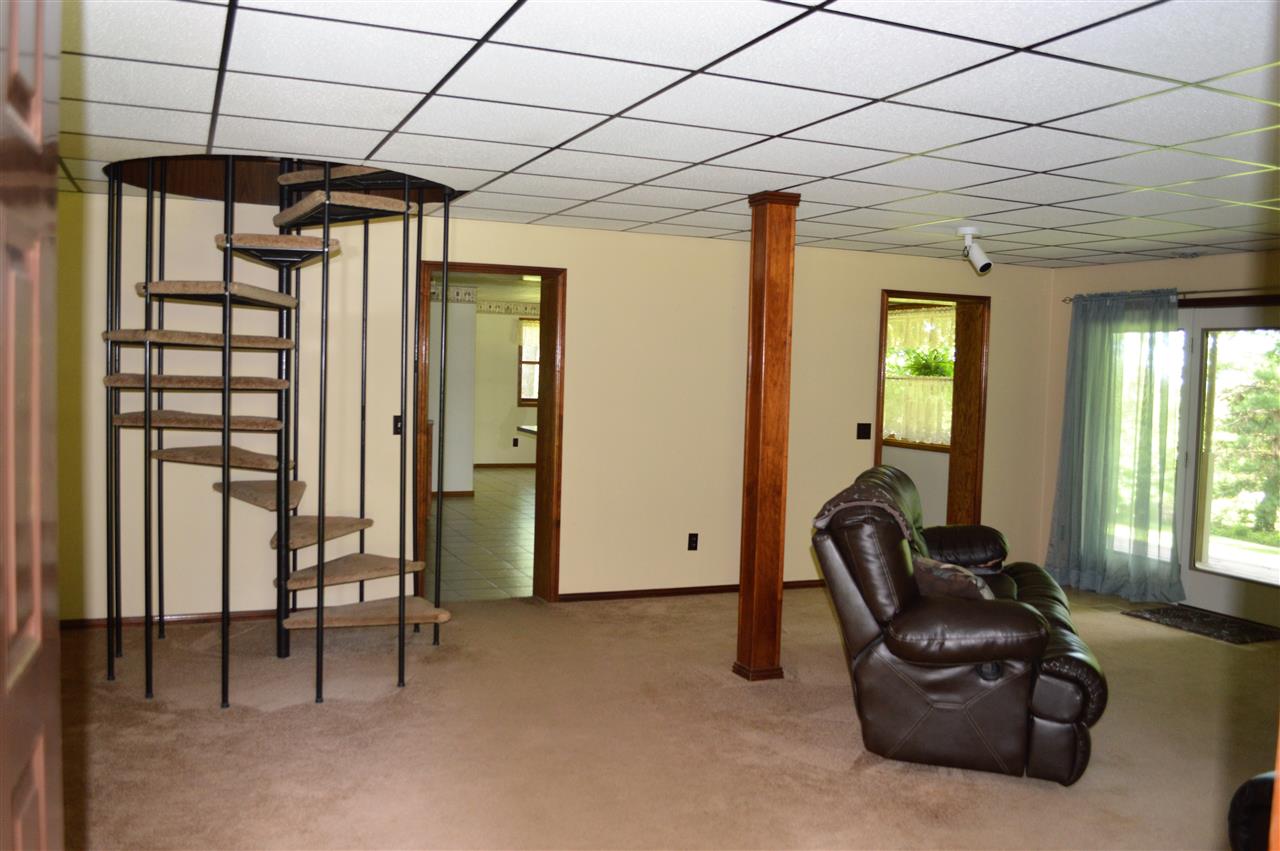 190 Tv Tower Rd, Mitchell, IN 47446 photo 8