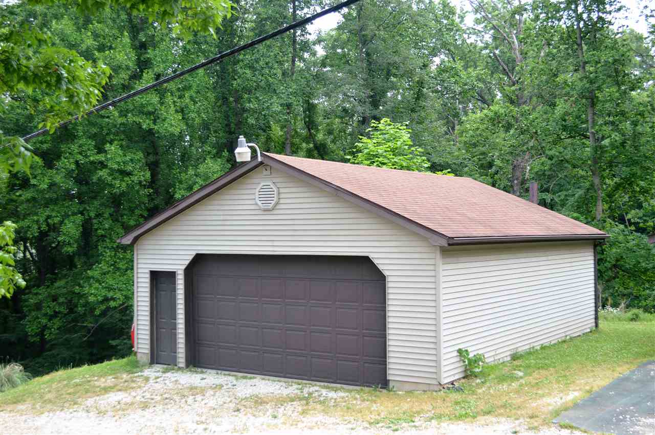 190 Tv Tower Rd, Mitchell, IN 47446 photo 4