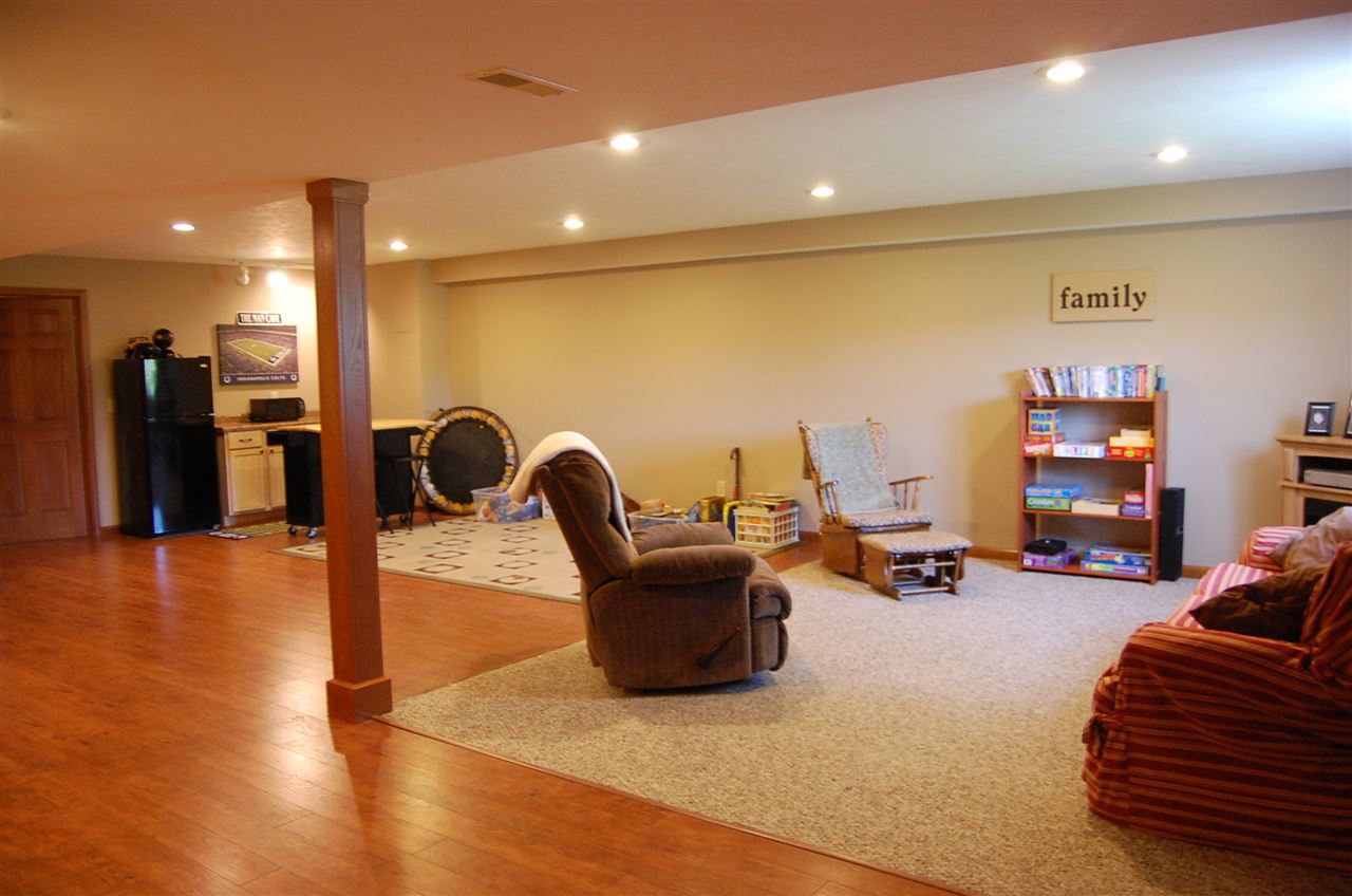 61806 Amber Meadows Dr, Goshen, IN 46528 photo 21