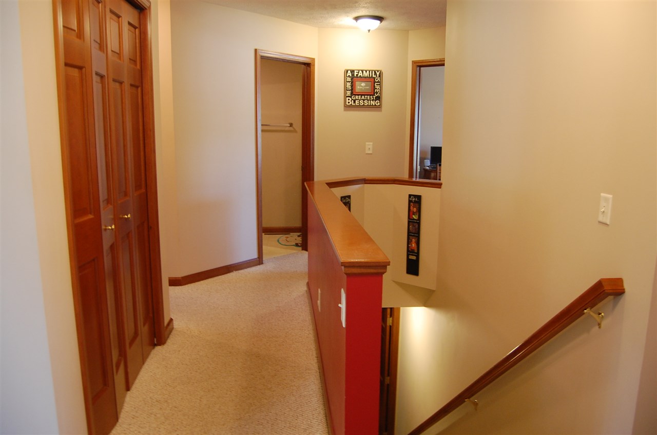 61806 Amber Meadows Dr, Goshen, IN 46528 photo 11