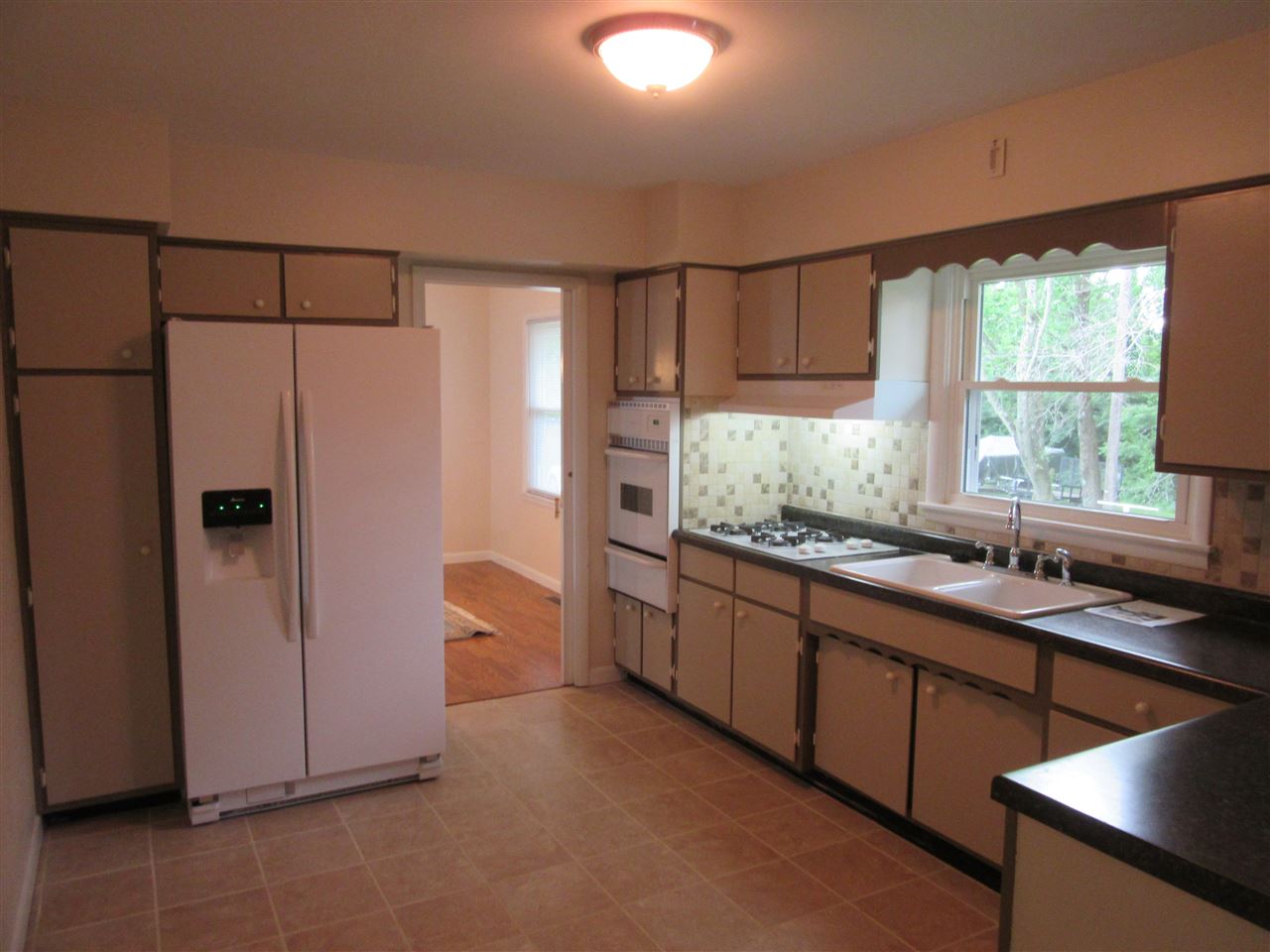 821 W Chambers Dr, Bloomington, IN 47403 photo 4