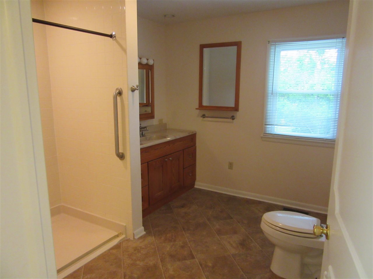 821 W Chambers Dr, Bloomington, IN 47403 photo 6