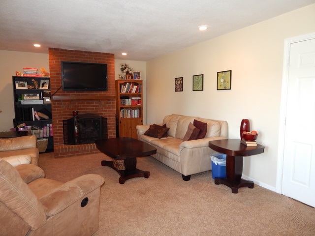 8311 Lafayette Center Rd, Yoder, IN 46798 photo 13