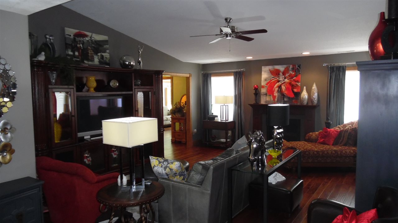 1427 Bell Brook Blvd, Bluffton, IN 46714 photo 5