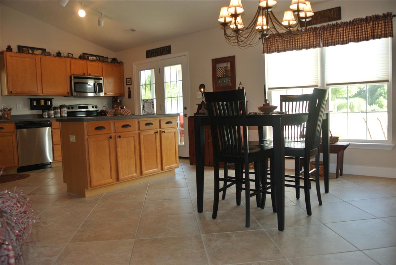 4686 W Johanna Dr, Bloomington, IN 47404 photo 9