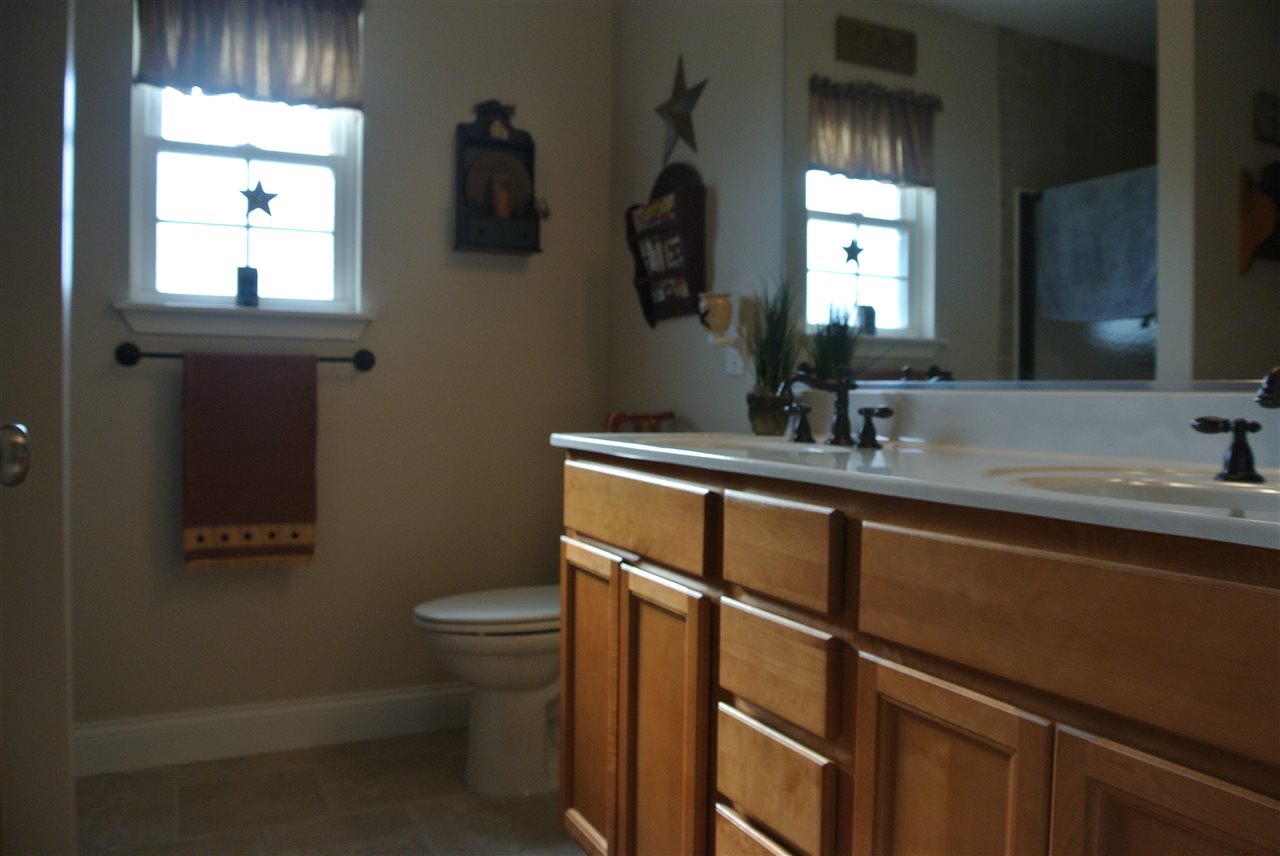 4686 W Johanna Dr, Bloomington, IN 47404 photo 5