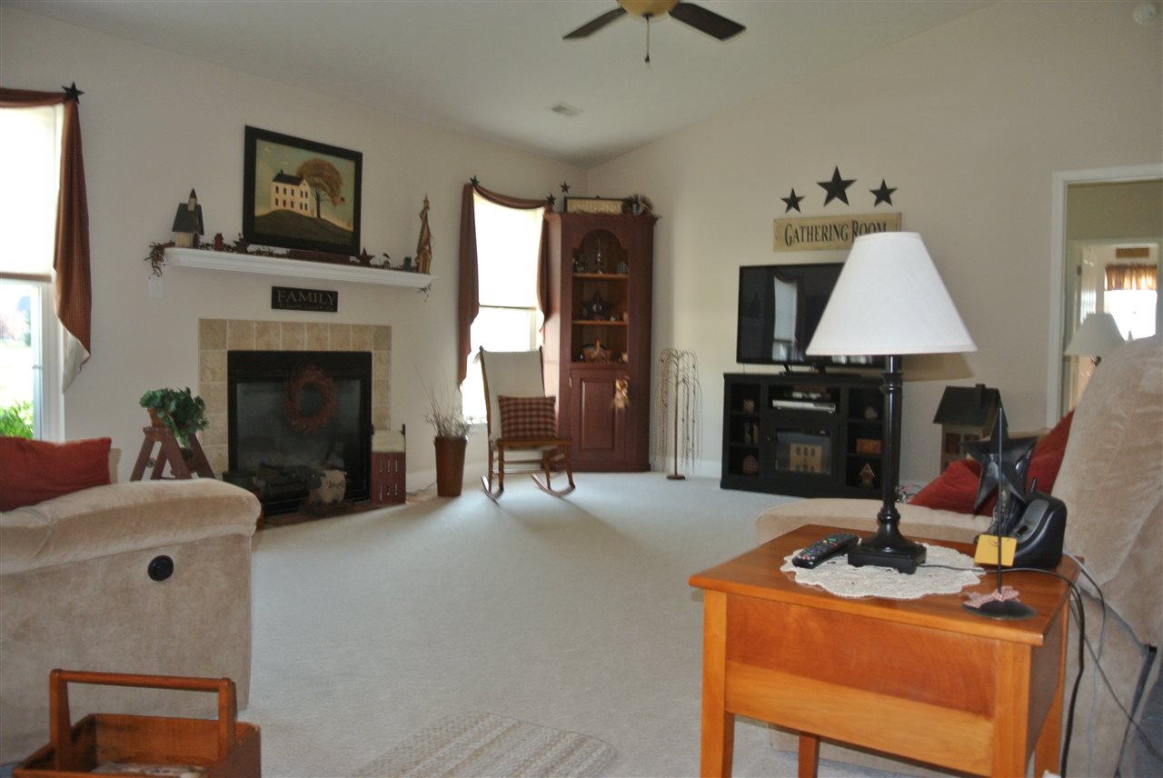 4686 W Johanna Dr, Bloomington, IN 47404 photo 8