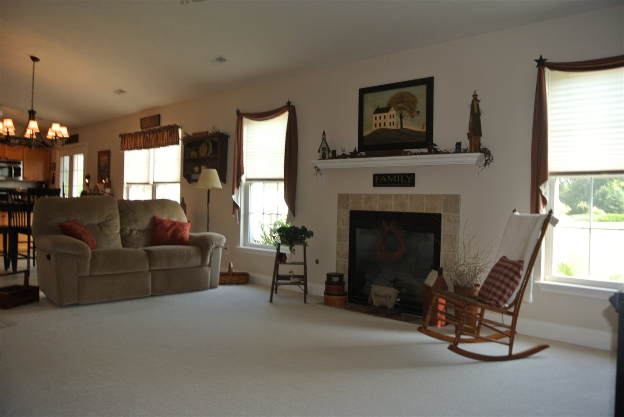 4686 W Johanna Dr, Bloomington, IN 47404 photo 7