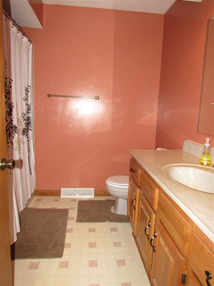1729 Tanglewood Dr, Mount Vernon, IN 47620 photo 9