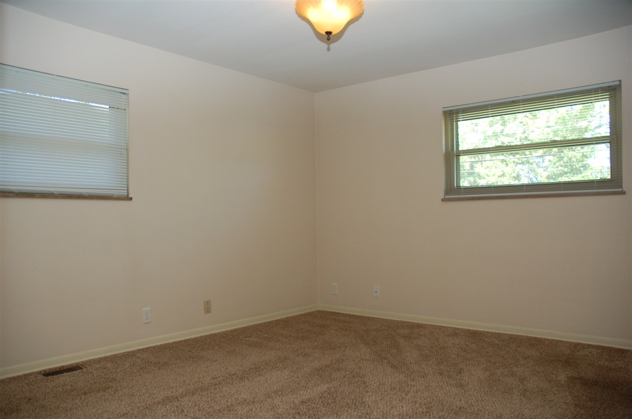 6302 Donna Dr, Fort Wayne, IN 46819 photo 10