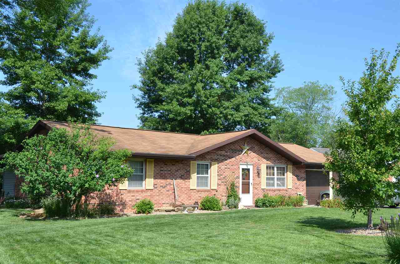 105 Pine Meadow Ct, Jasper, IN 47546 photo 1