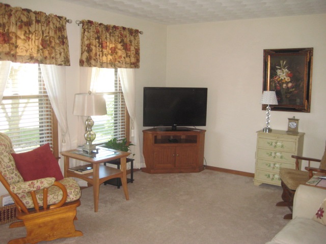 2808 Doral Park Ct, Kokomo, IN 46902 photo 2
