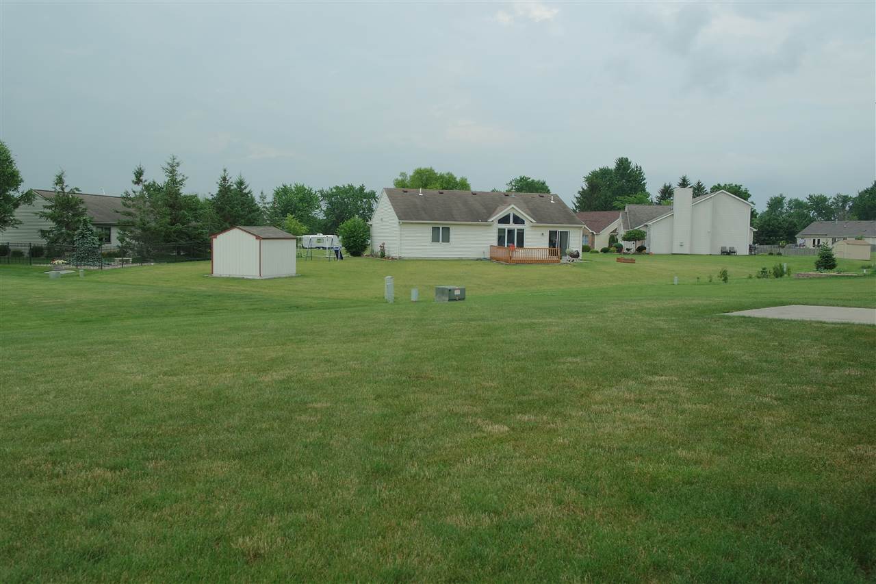 305 Canyon Dr, Auburn, IN 46706 photo 27