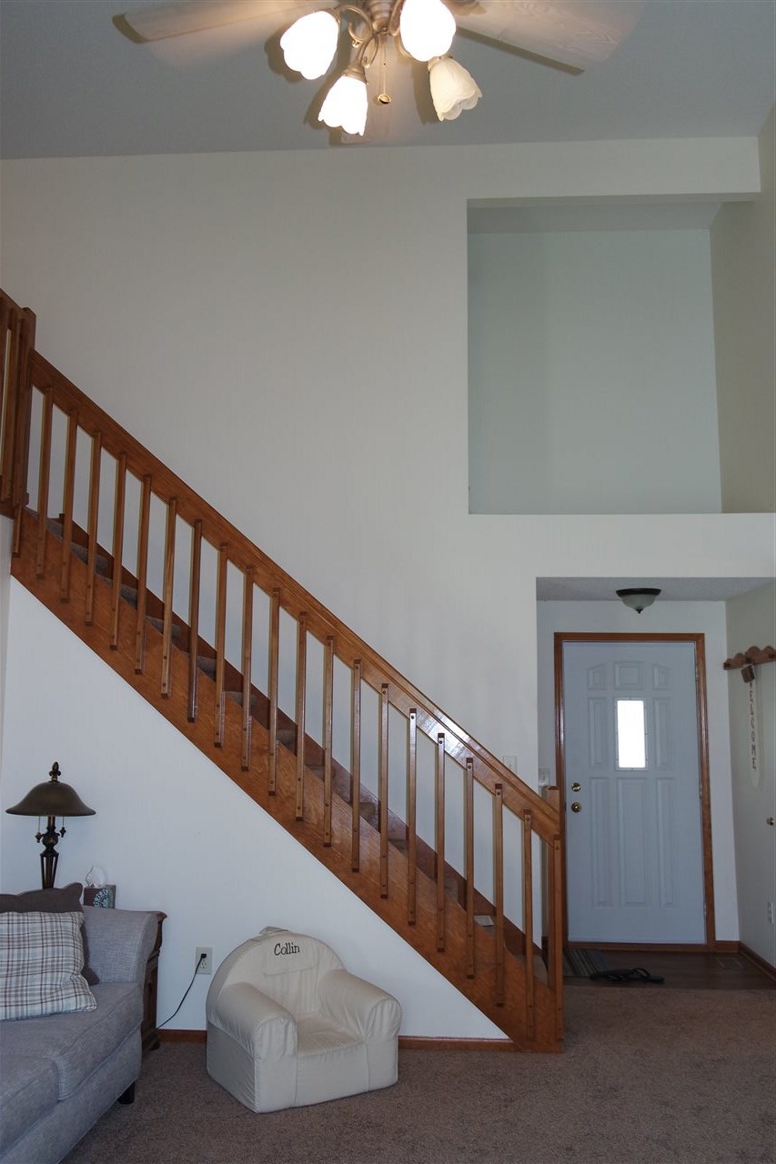 305 Canyon Dr, Auburn, IN 46706 photo 10