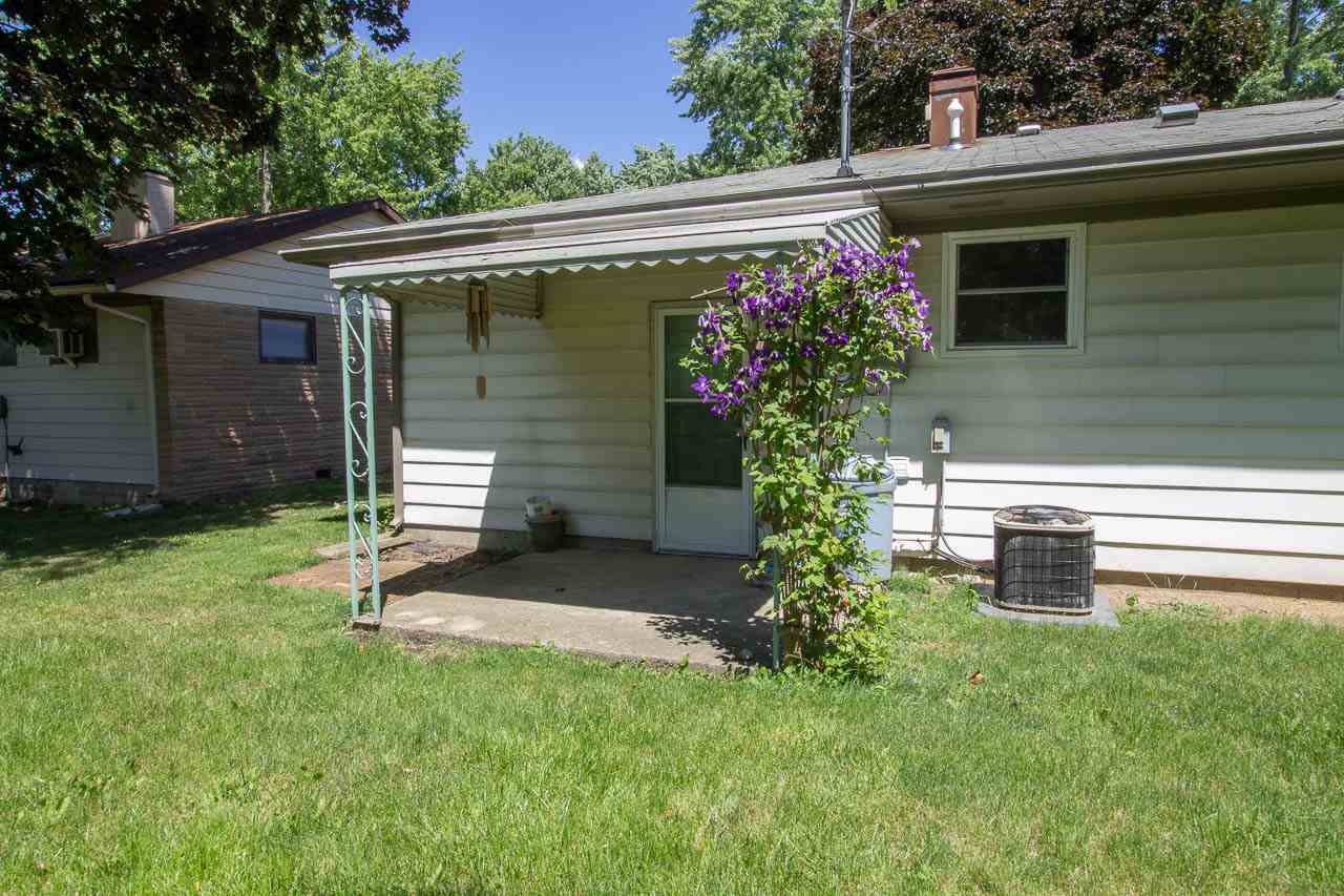 817 Pearse Ave, Auburn, IN 46706 photo 5