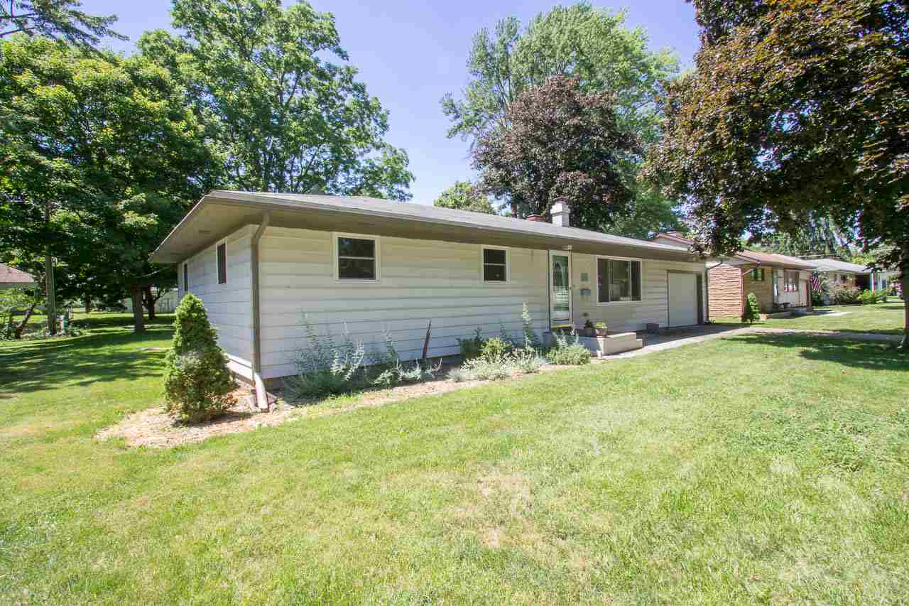 817 Pearse Ave, Auburn, IN 46706 photo 1