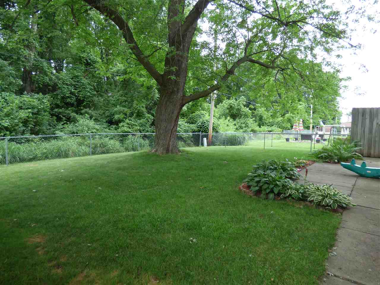 4901 Selkirk Dr, South Bend, IN 46614 photo 19