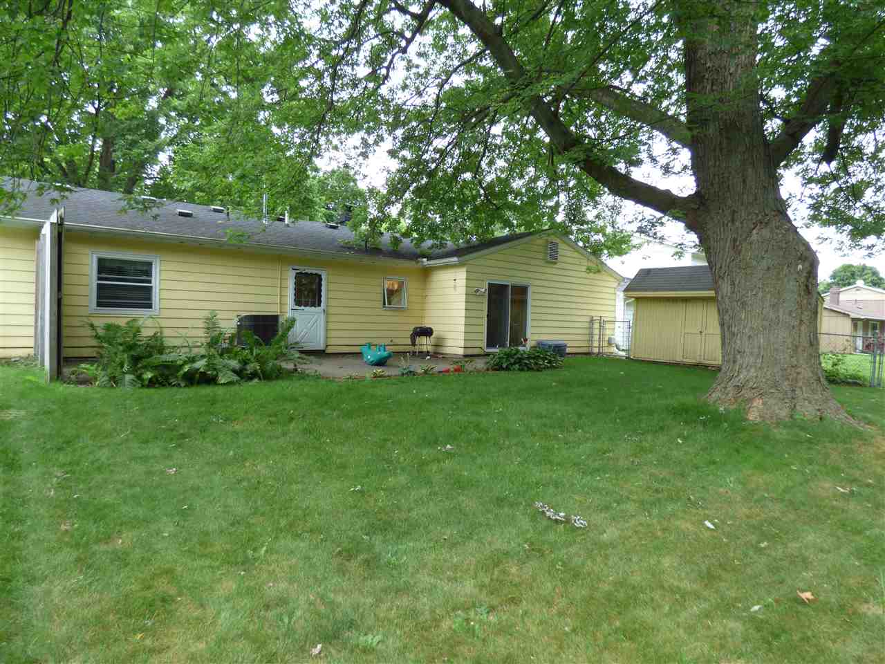 4901 Selkirk Dr, South Bend, IN 46614 photo 21