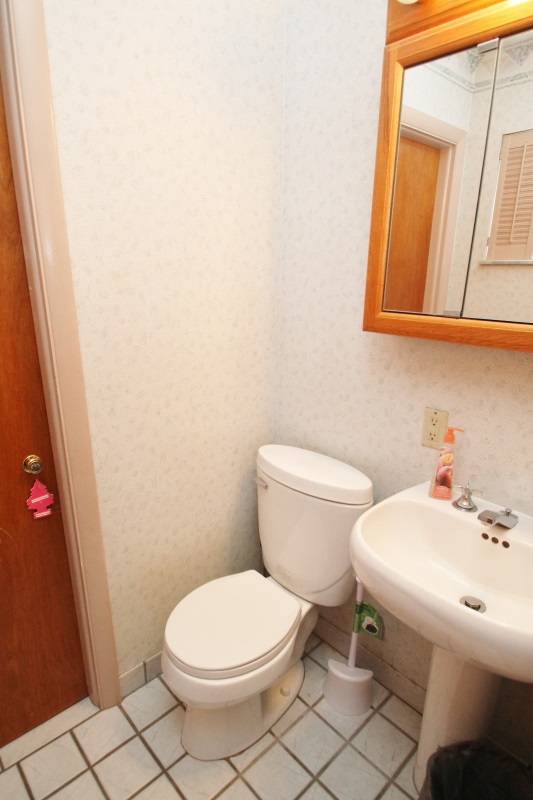 906 Elnora Dr, Fort Wayne, IN 46825 photo 14