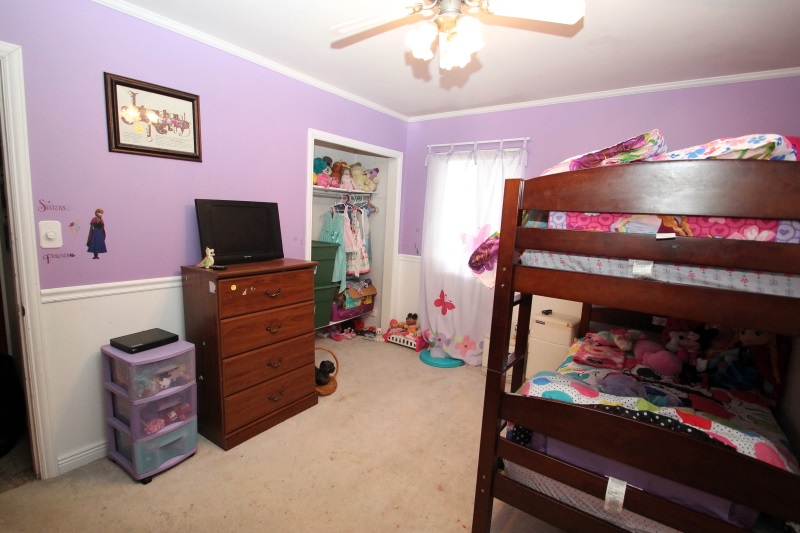 906 Elnora Dr, Fort Wayne, IN 46825 photo 18
