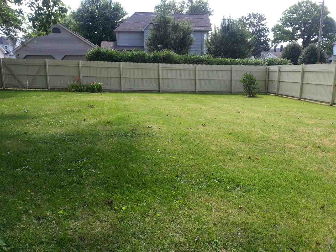 800 E Walnut St, Washington, IN 47501 photo 31