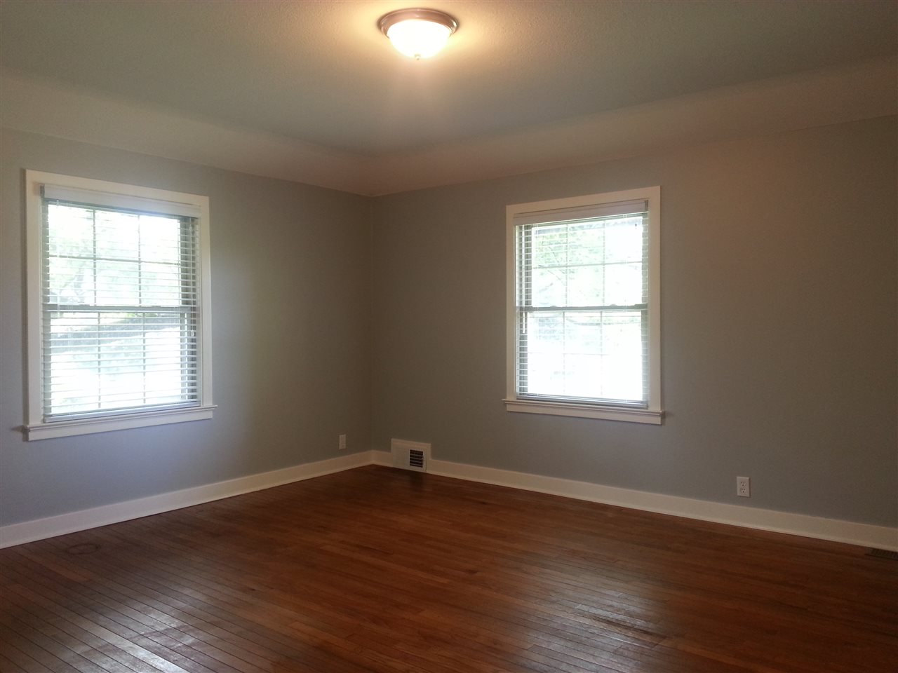 800 E Walnut St, Washington, IN 47501 photo 16