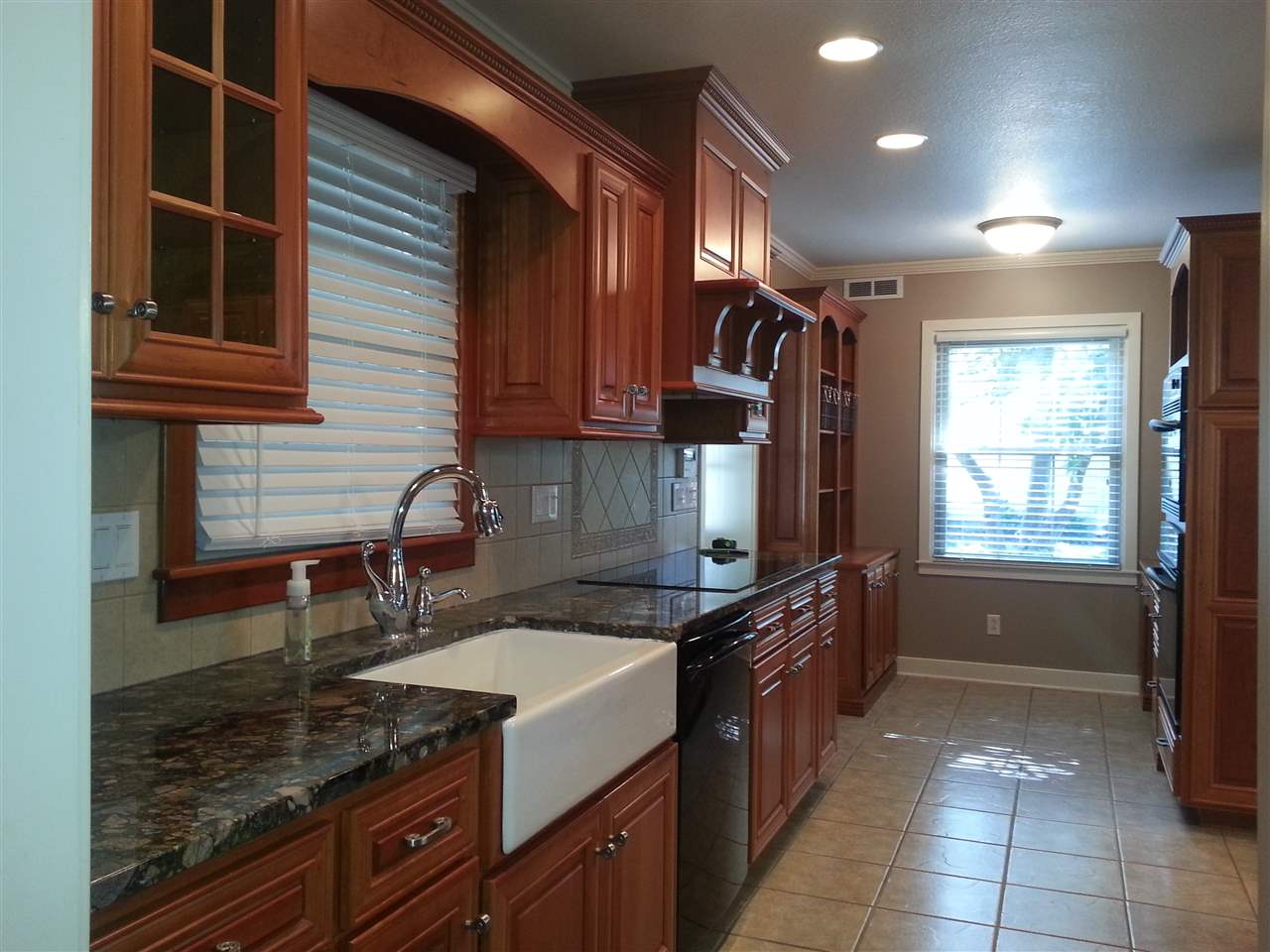 800 E Walnut St, Washington, IN 47501 photo 2